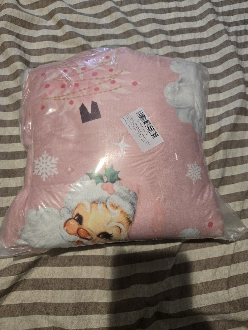 Pink Festive Holiday Plush Throw Blanket